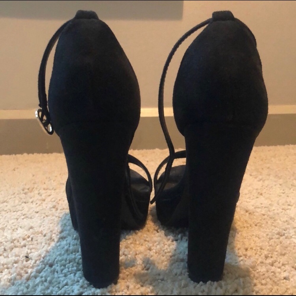Fashion Nova Shoes - Maggie Heels: Size 7 - Picture 7 of 8